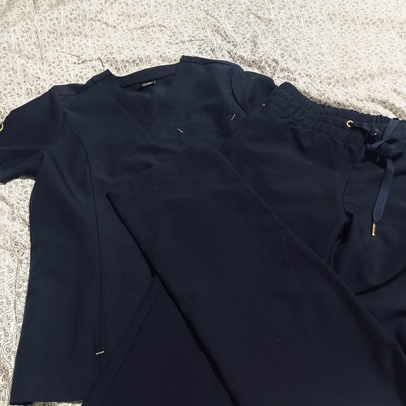 ardor Other - Women's Navy V-Neck Scrub Top and Drawstring Pants Set - Unbranded